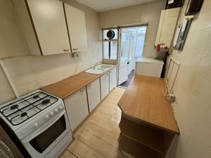 Photo 8- click for photo gallery